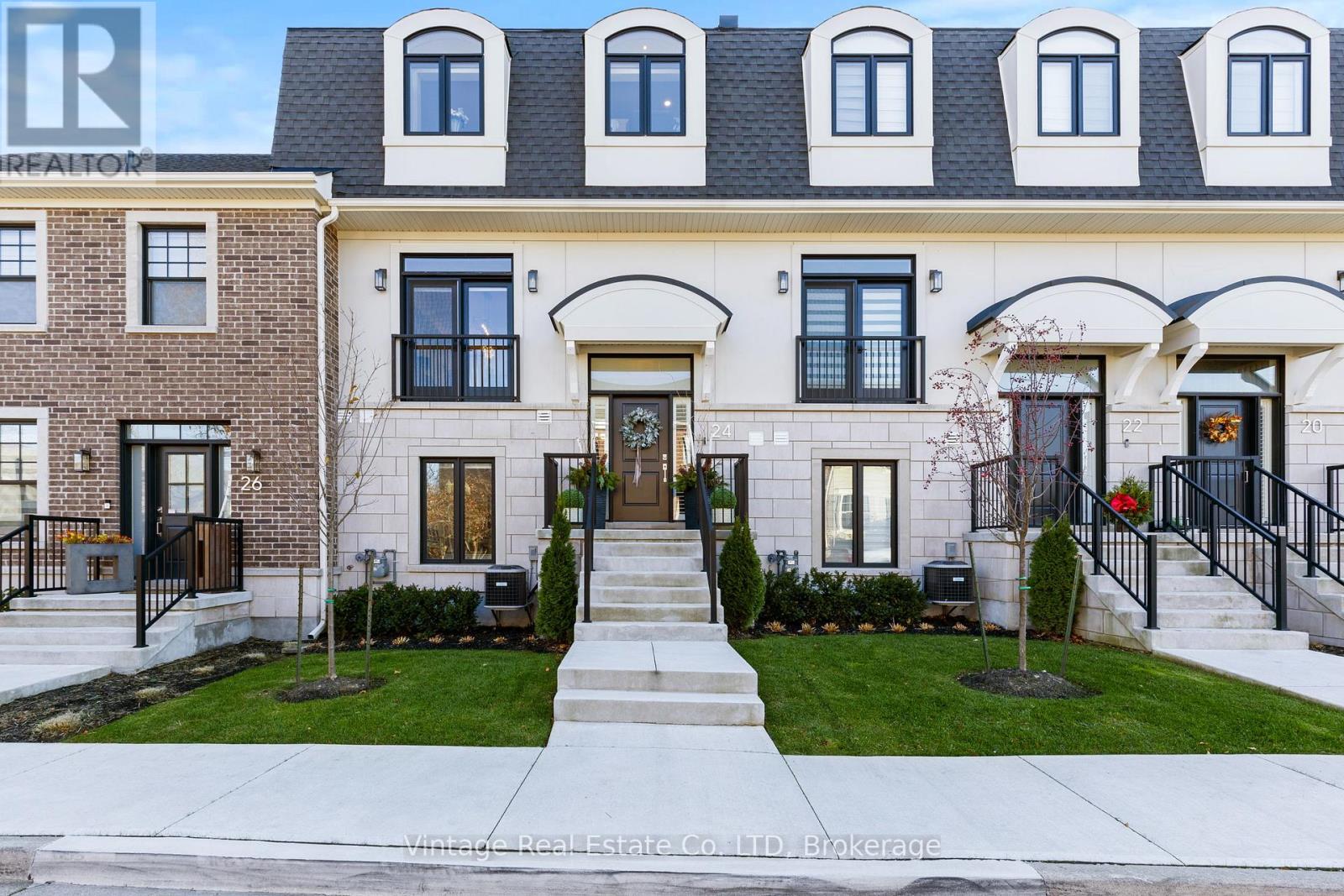 24 Willow Bank Common
