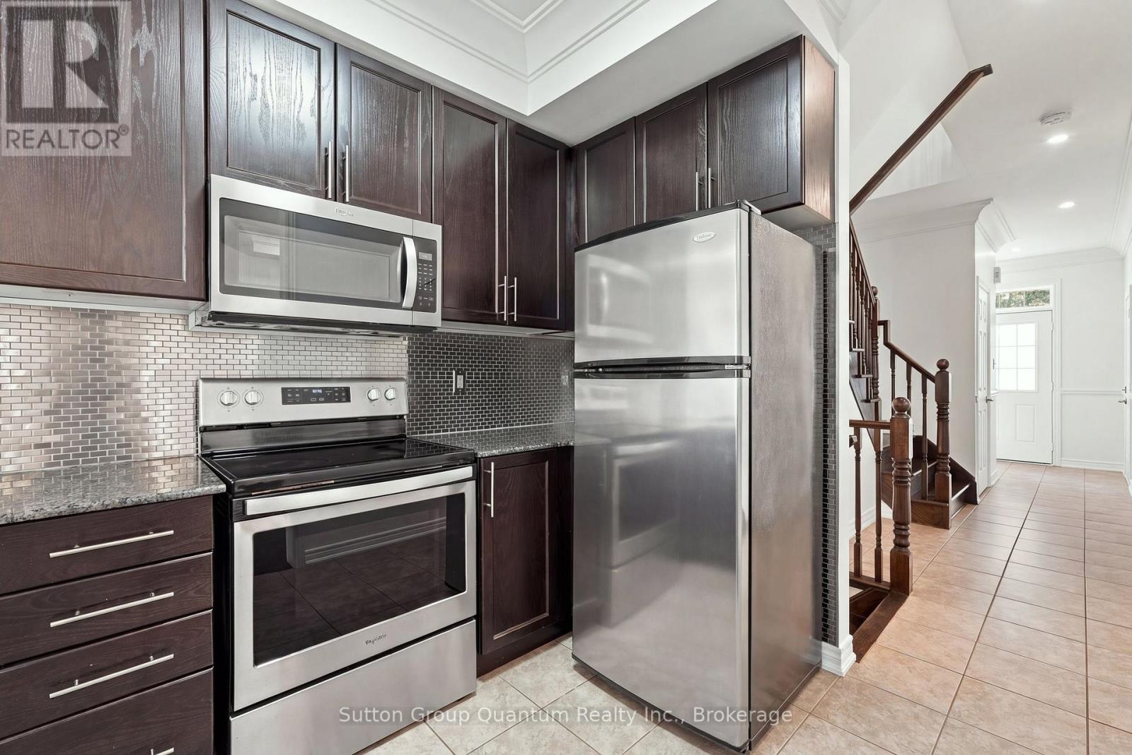 2435 MONTAGNE AVENUE - 20