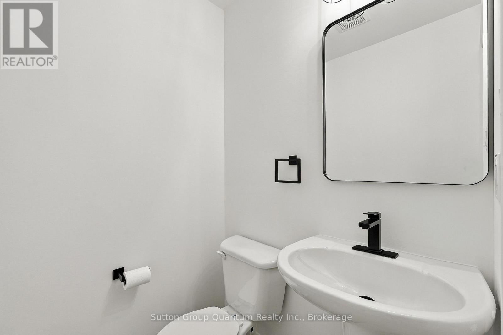 2435 MONTAGNE AVENUE - 5