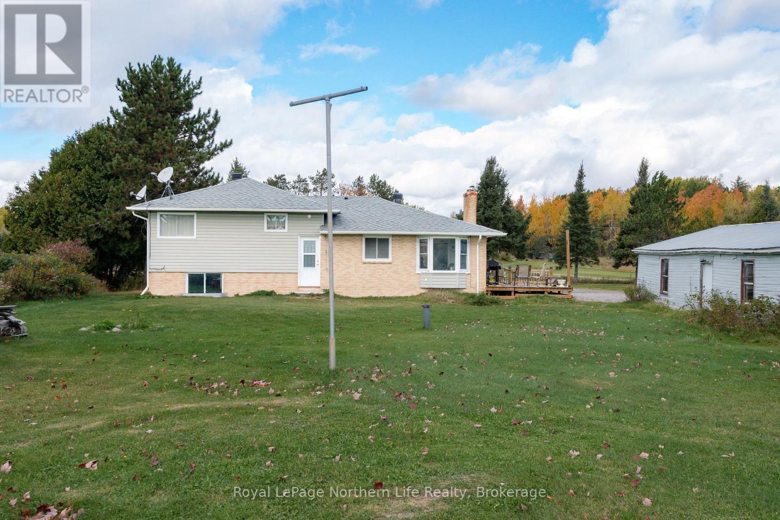 129 Bertha Road — photo 40