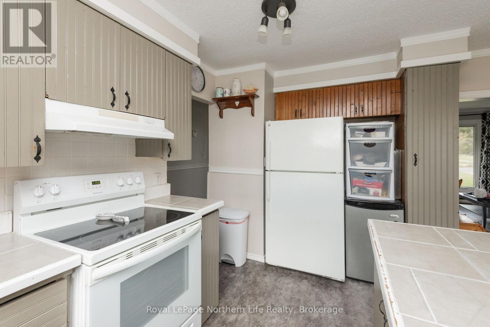 129 BERTHA ROAD - 9