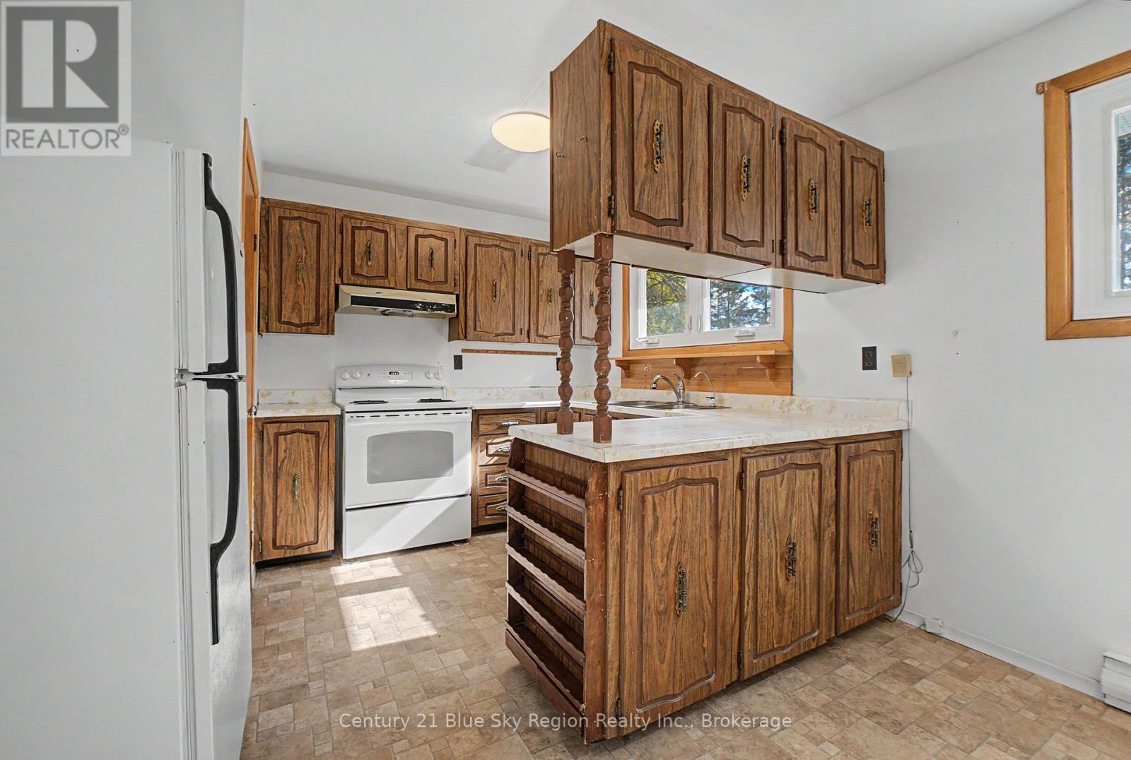 66 CARRIERE ROAD - 7