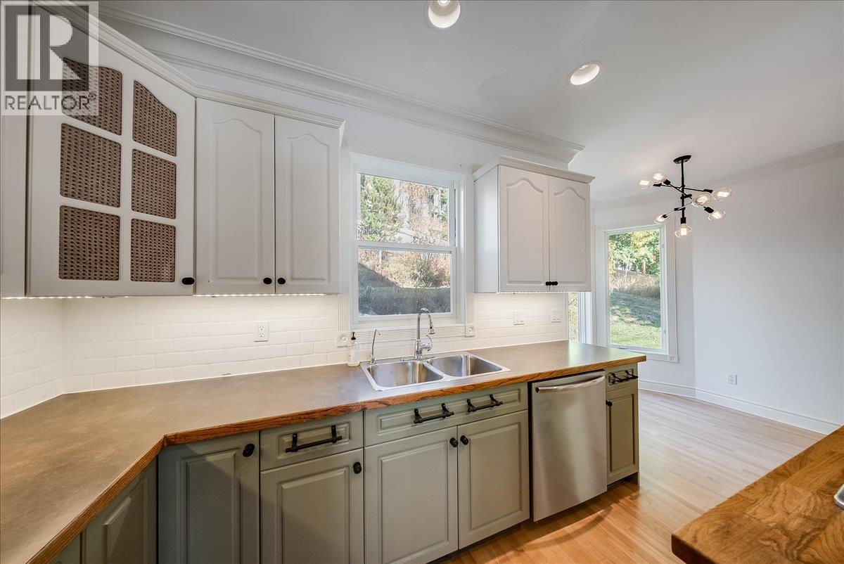 1860 Planer Crescent - 13