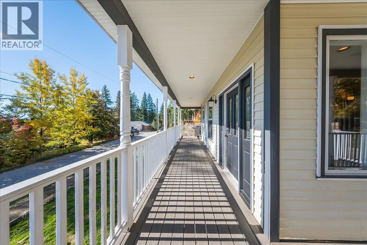 1860 Planer Crescent - 32