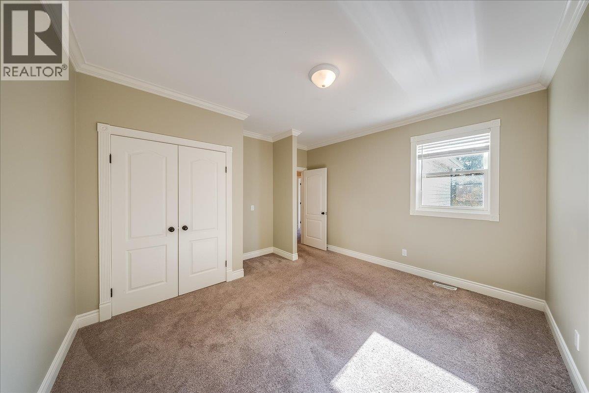 1860 Planer Crescent, Rossland - Image 1