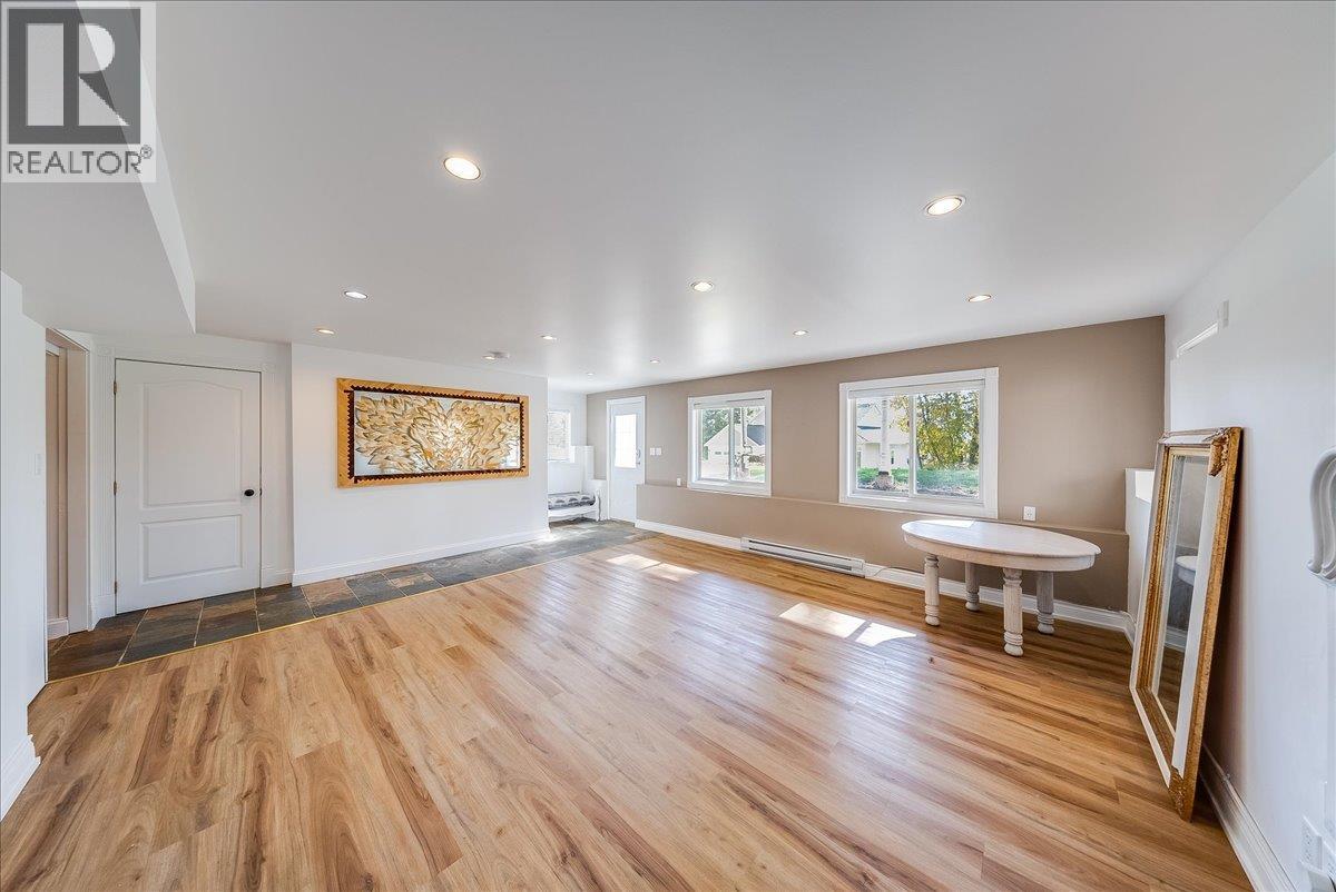 1860 Planer Crescent - 60