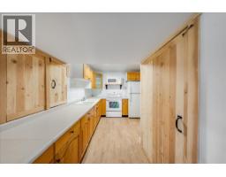 1860 Planer Crescent, Rossland, BC V0G1Y0 Photo 63