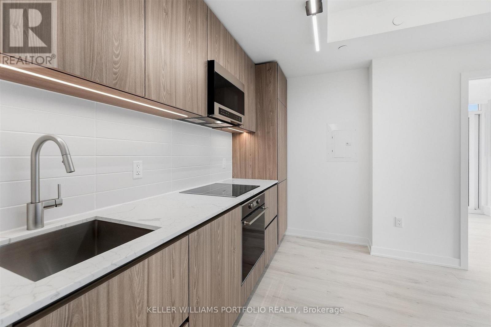 110 Broadway Avenue — photo 13