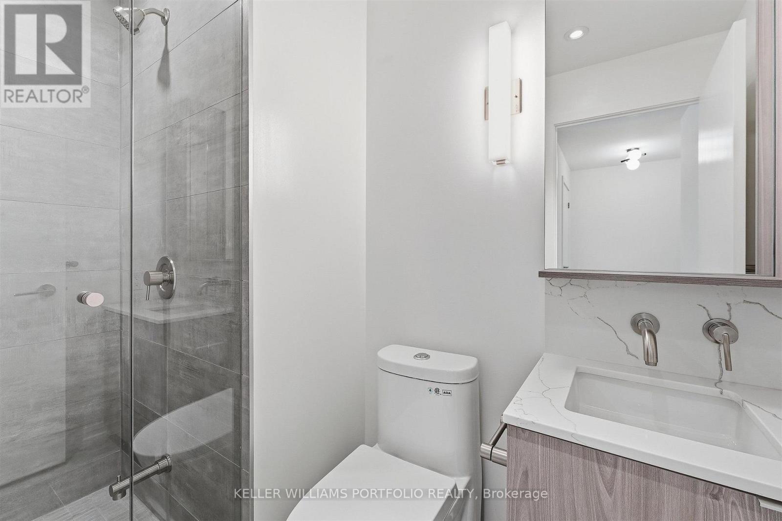 110 Broadway Avenue — photo 23