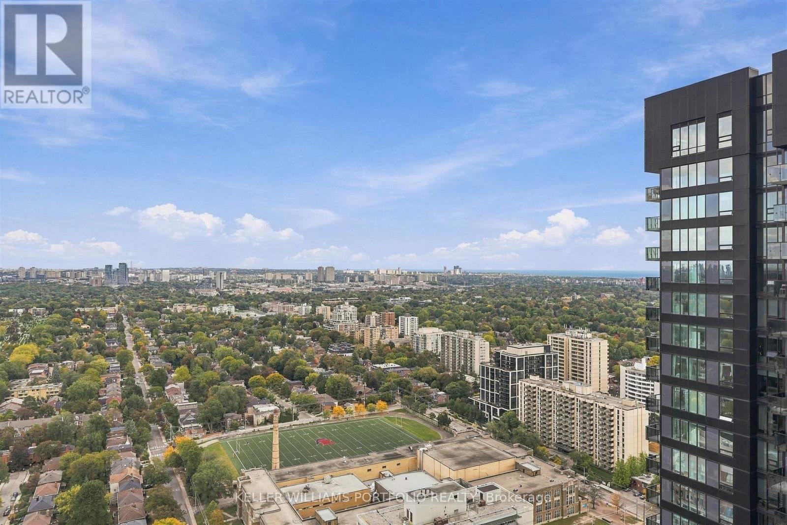 110 Broadway Avenue — photo 28