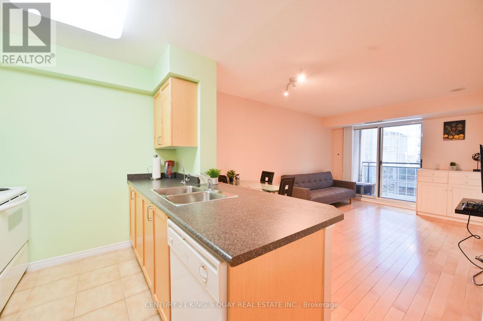 155 Beecroft Road — photo 18