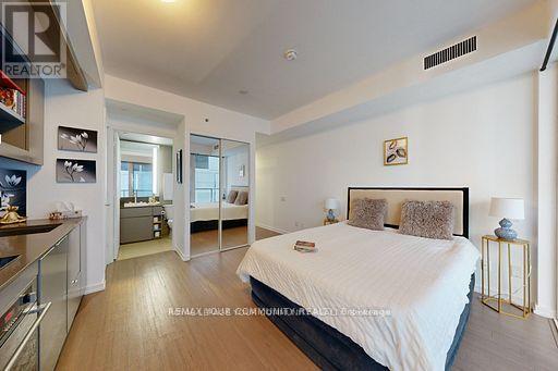 602- 101 PETER Street, Toronto, ON photo 14