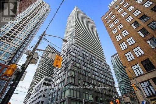 602- 101 PETER Street, Toronto, ON photo 4