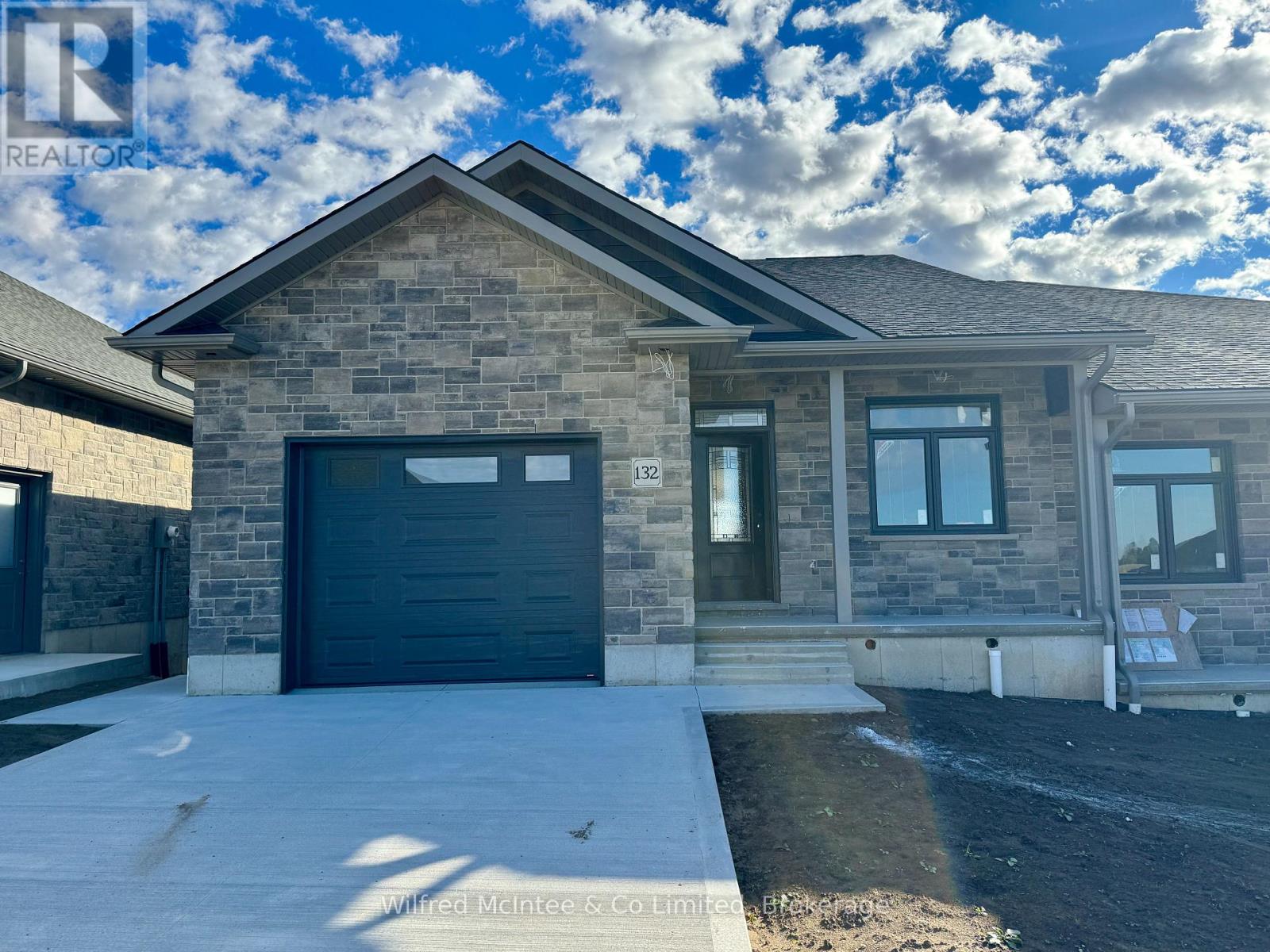 132 DEVINWOOD AVENUE - 1