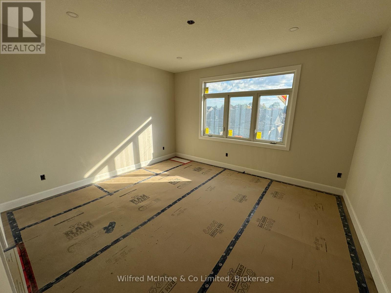 132 DEVINWOOD AVENUE - Image 4