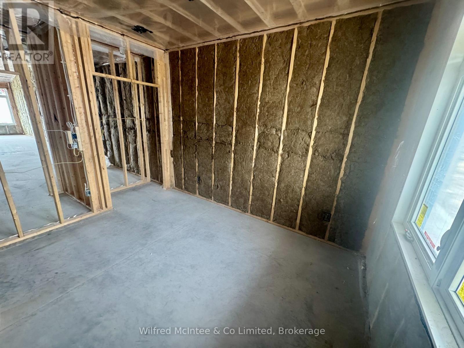 16 Galen Street — photo 7