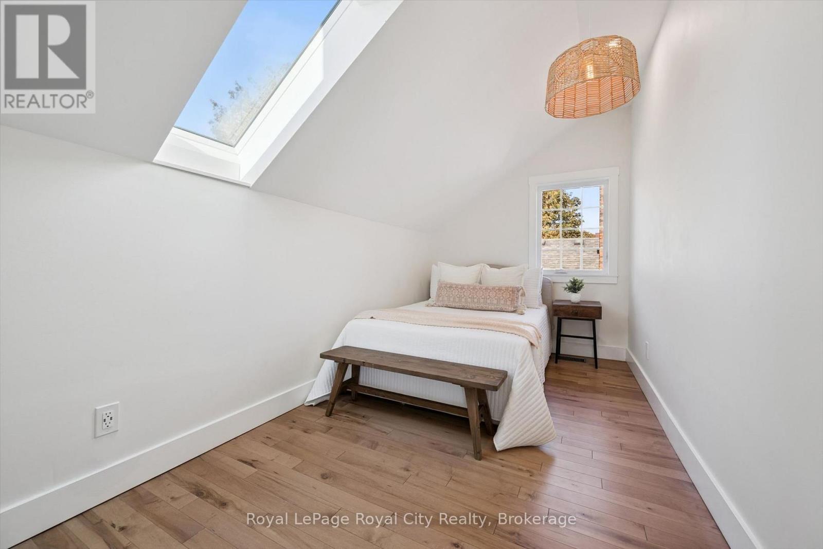 31 JAMES STREET W - Image 23