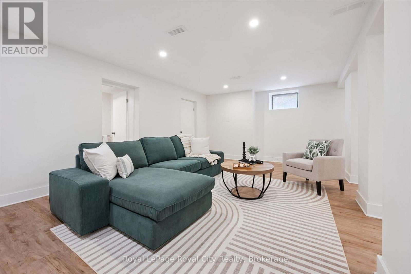 31 JAMES STREET W - Image 29