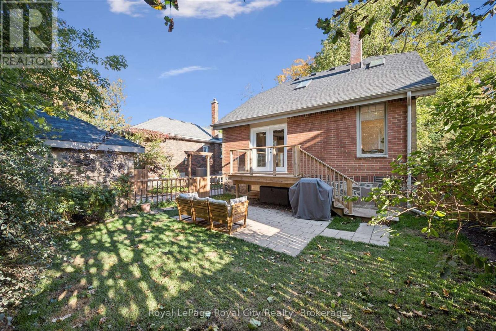 31 JAMES STREET W - 36