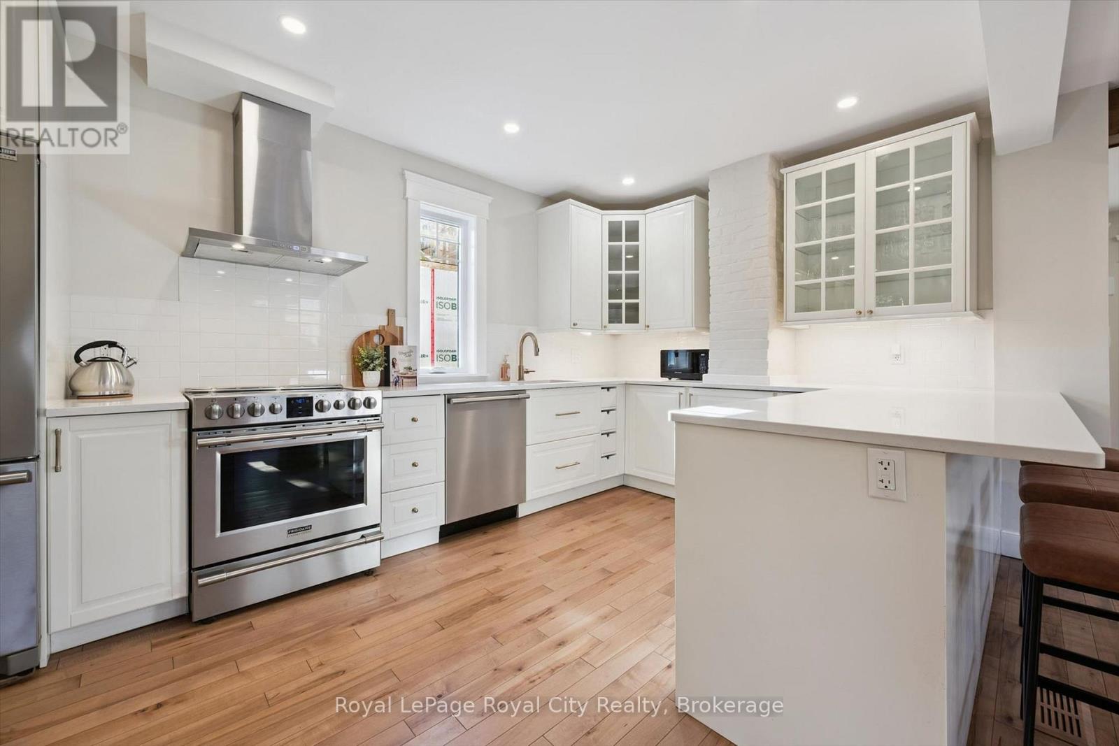 31 JAMES STREET W - 9
