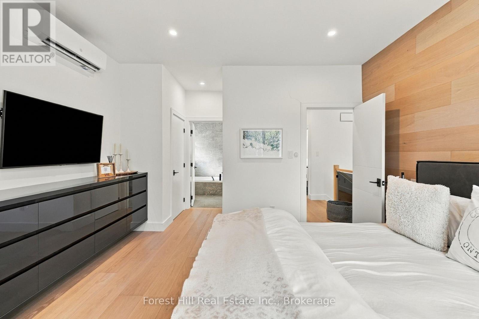 #15 224 BLUESKI GEORGE CRESCENT - Image 19