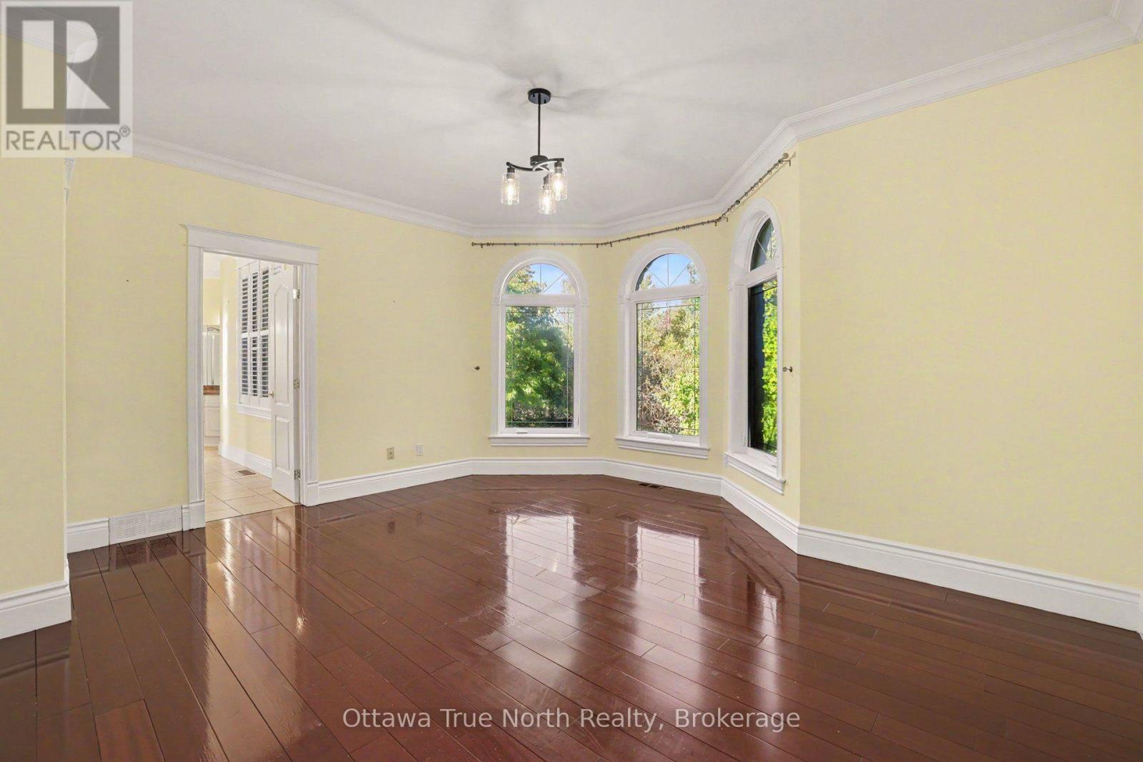 5884 EARLSCOURT CRESCENT - Image 33