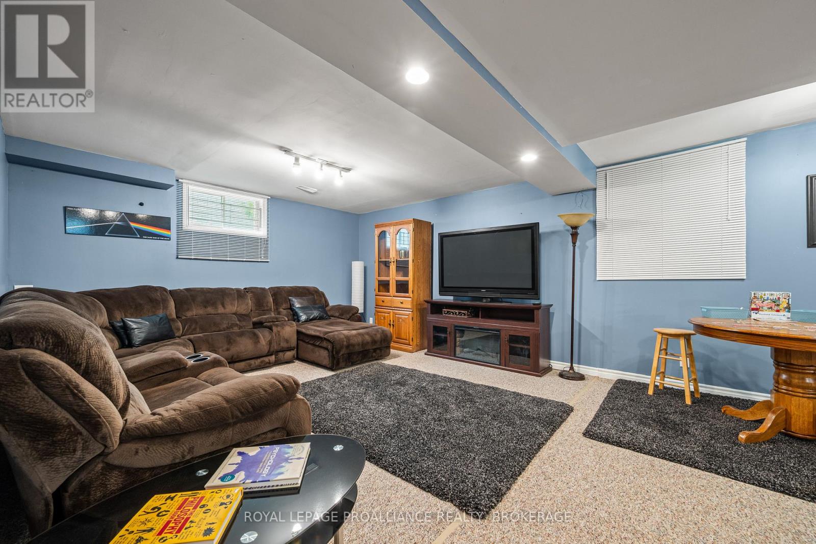 605 FERNMOOR DRIVE - 35