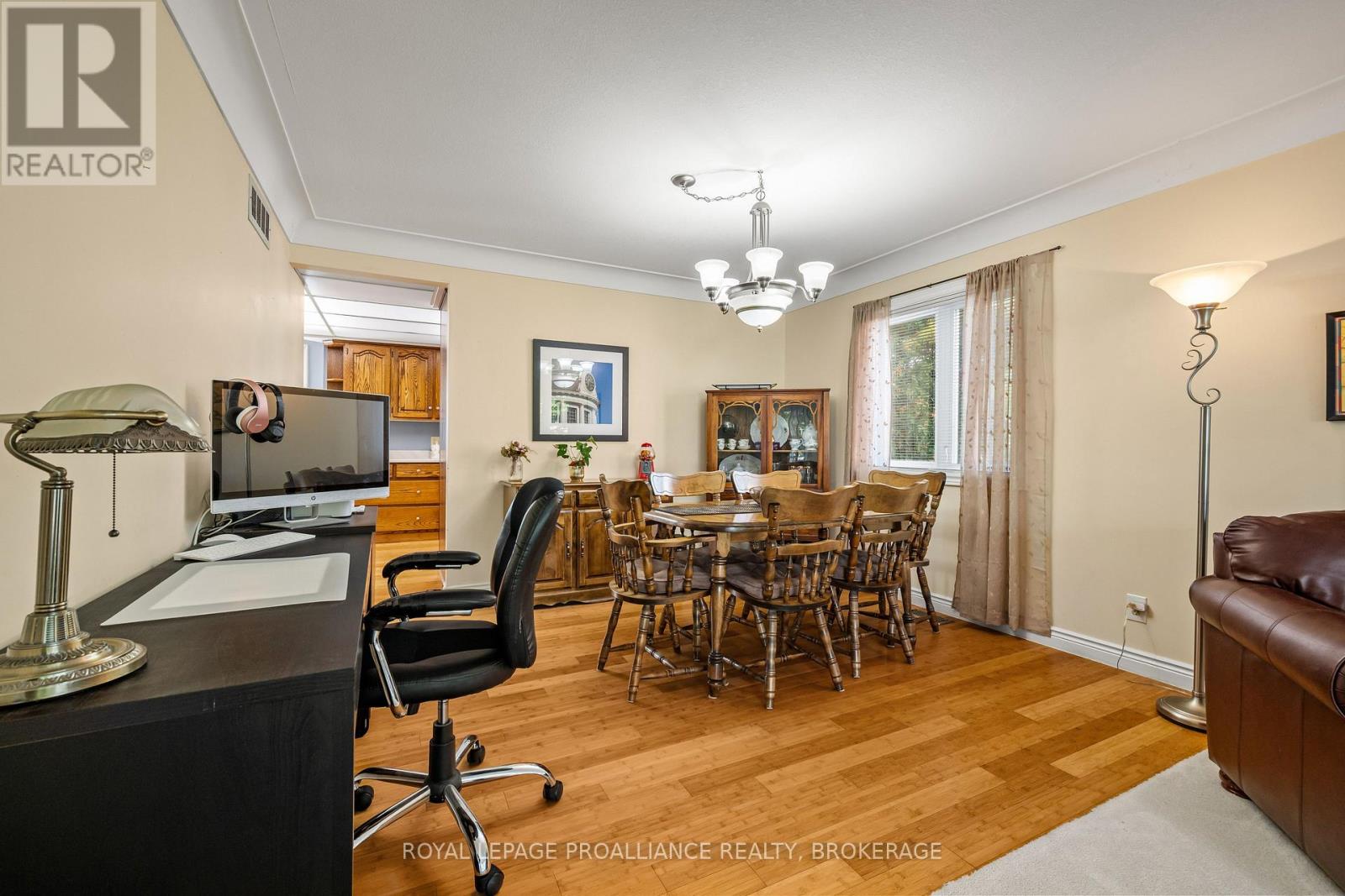605 FERNMOOR DRIVE - 8