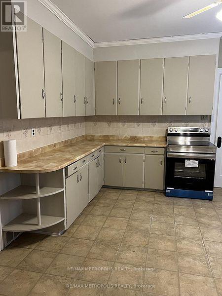 329 Ritson Road South, Oshawa, ON photo 7