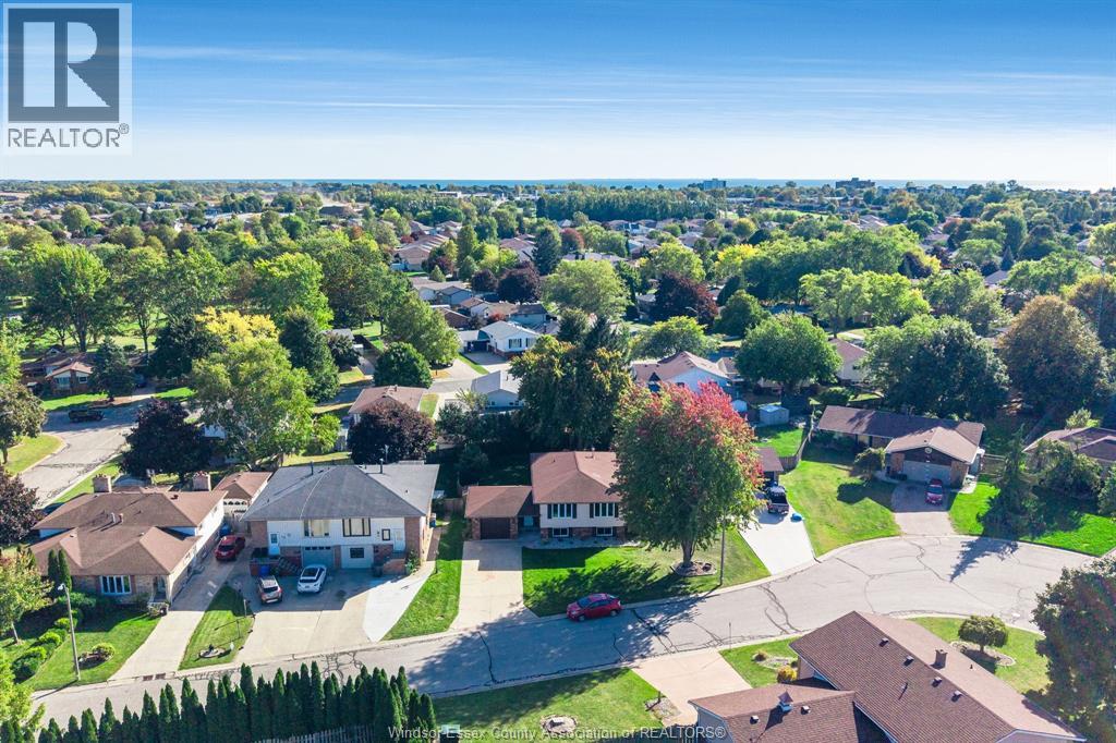 55 Windwood DRIVE - 38