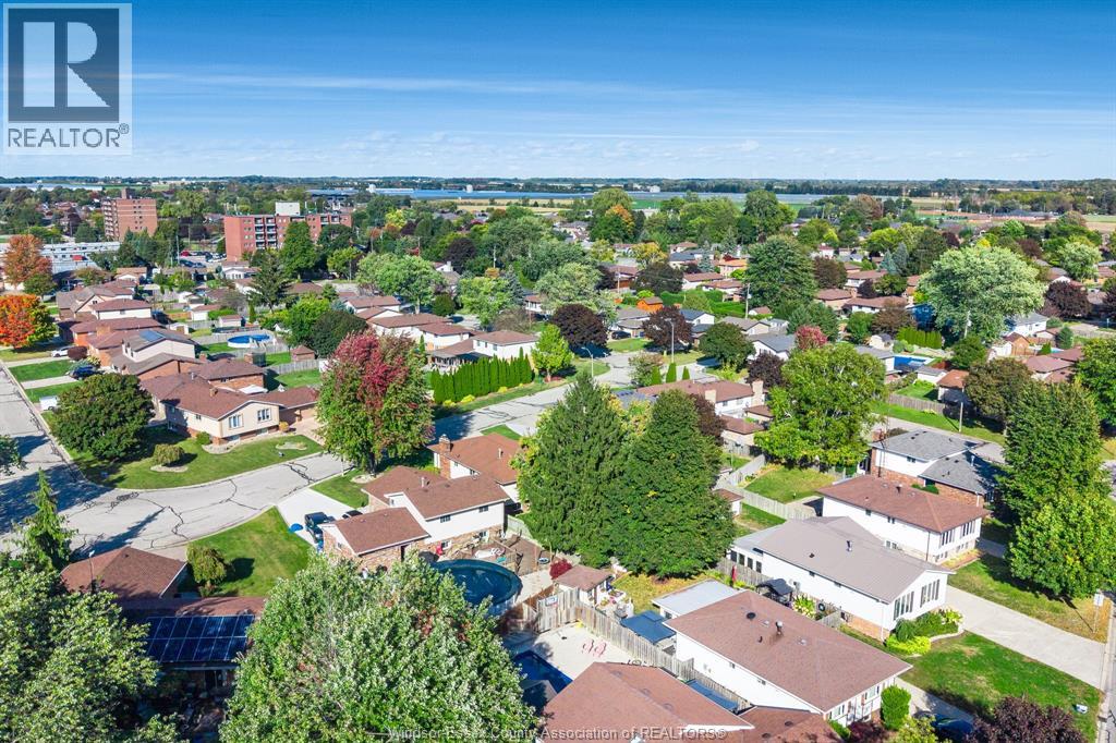 55 Windwood DRIVE - 42