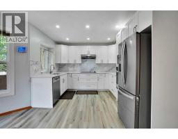 16 Sun Harbour Crescent SE - photo 2