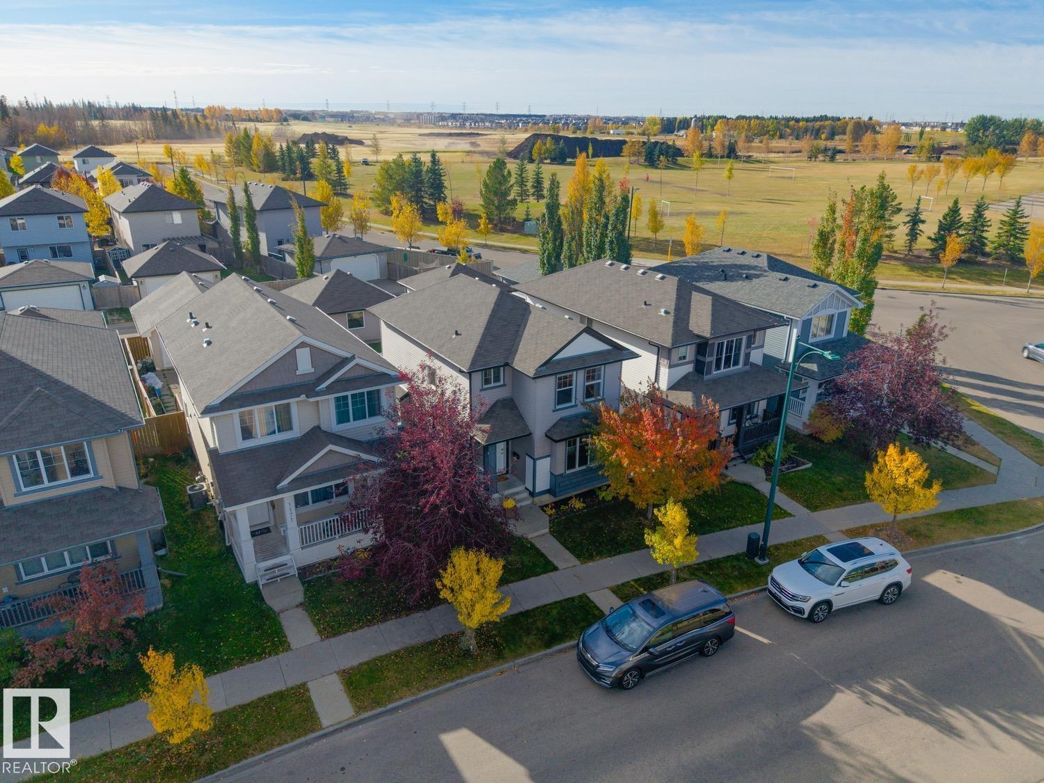 1175 36 AV NW - 2