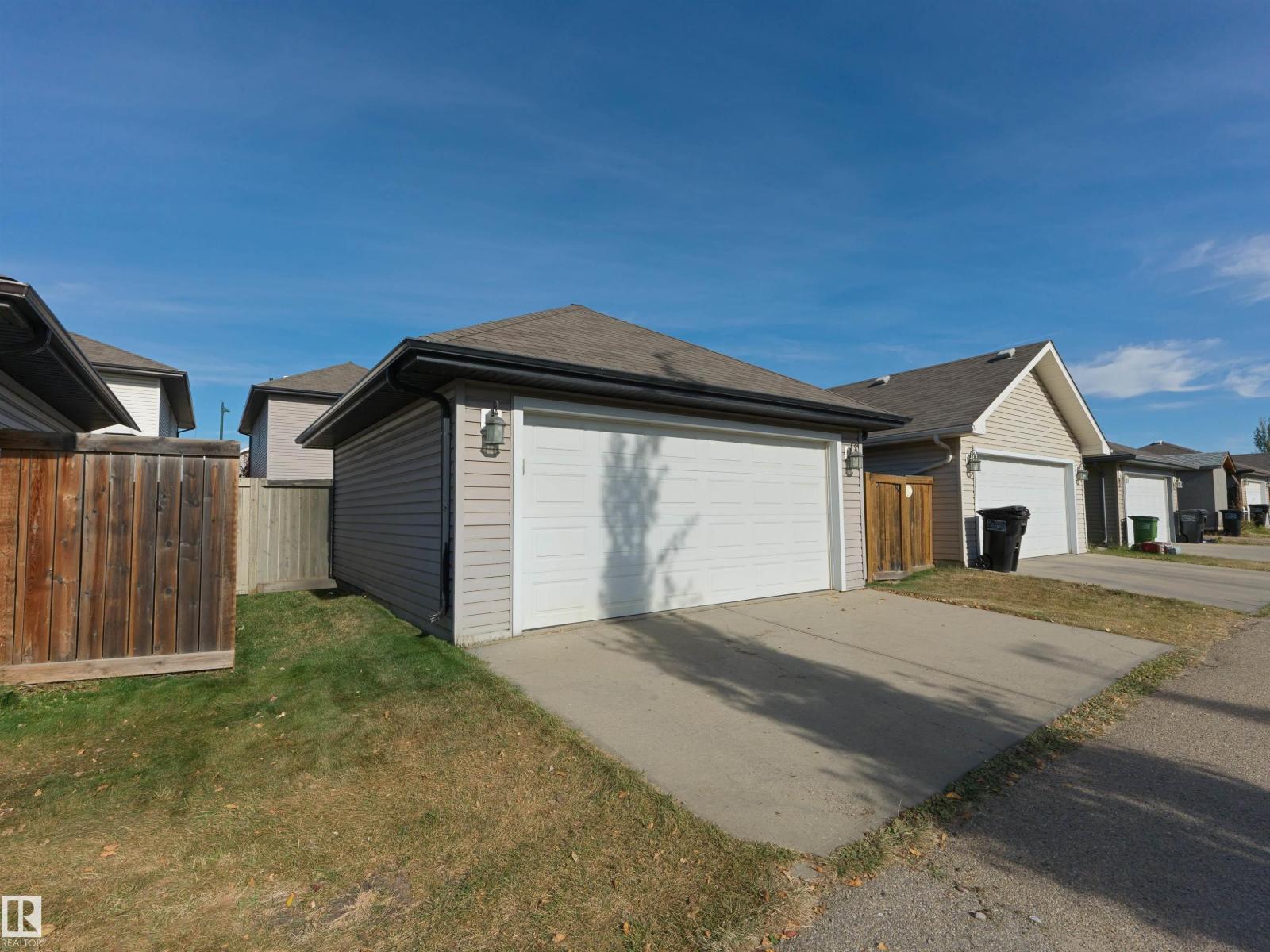 1175 36 AV NW - 33