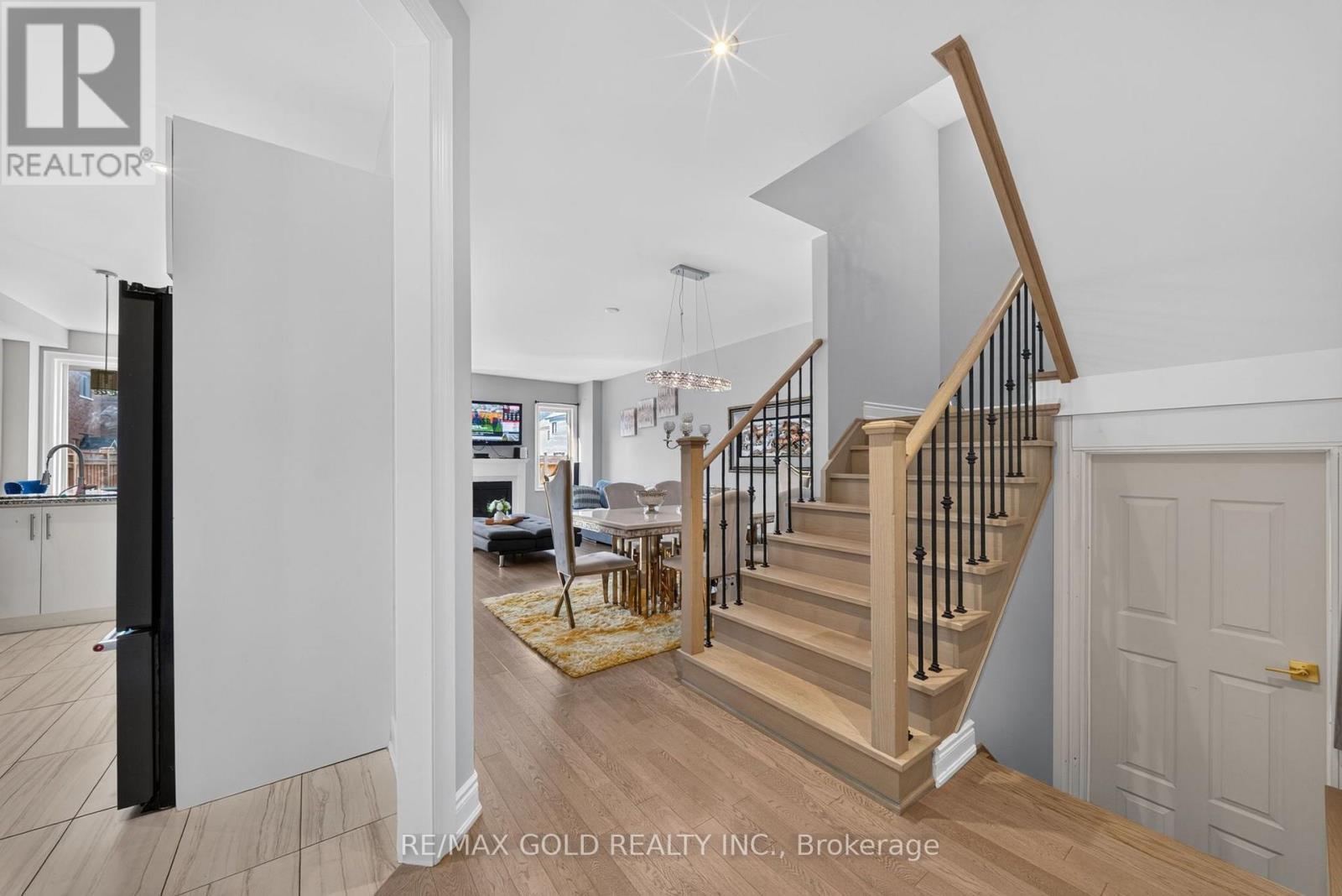 236 Eighth Avenue, New Tecumseth, ON photo 7