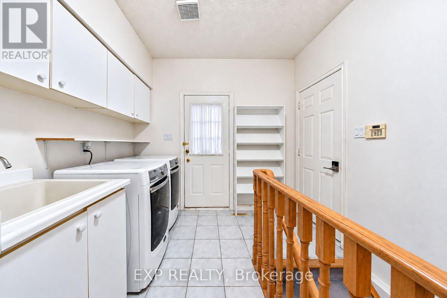 2 SHALLMAR GARDENS - 21