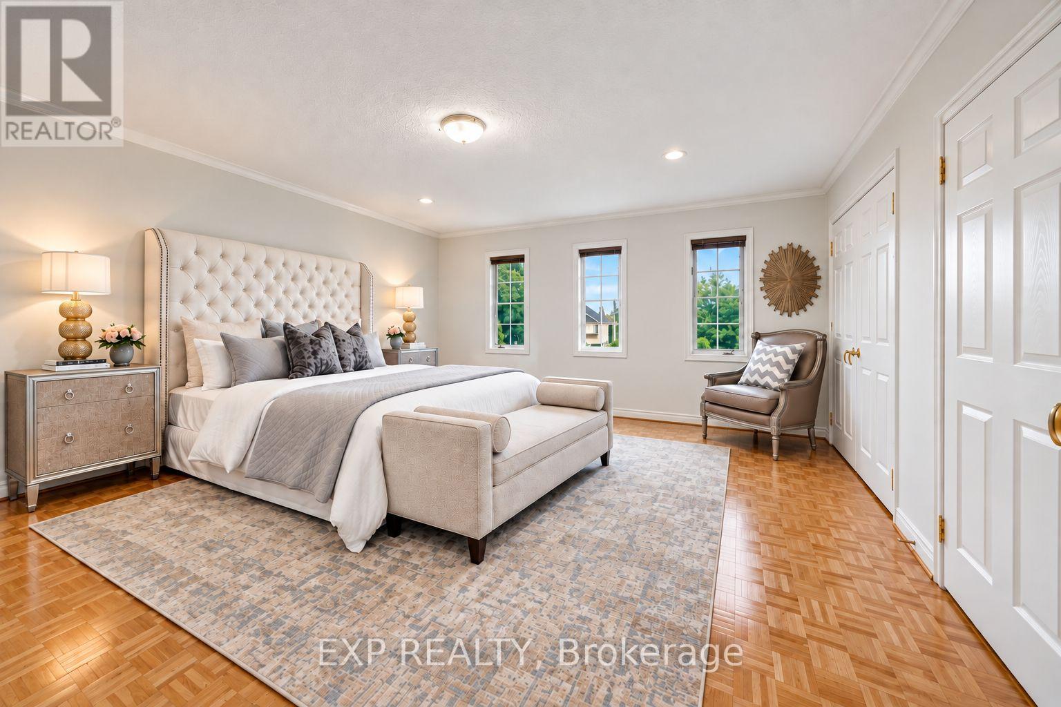 2 Shallmar Gardens, Richmond Hill, ON photo 29