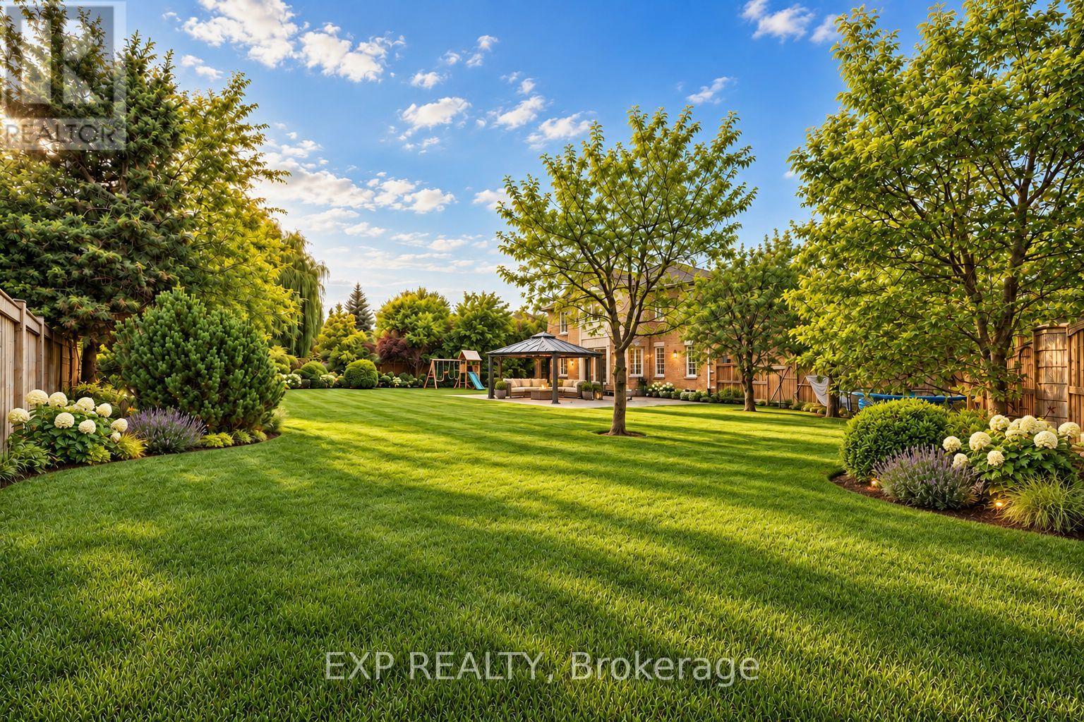 2 SHALLMAR GARDENS - 36