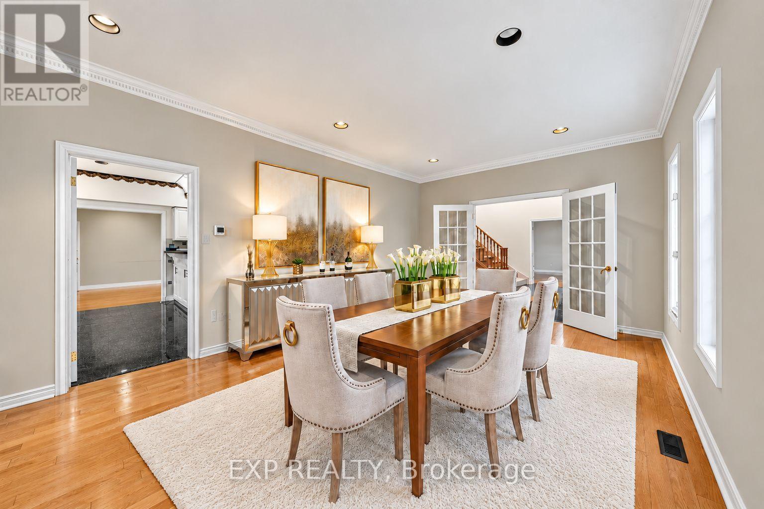 2 SHALLMAR GARDENS - 8