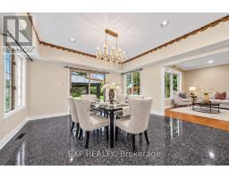 2 Shallmar Gardens, Richmond Hill, ON L4B3G4 Photo 15