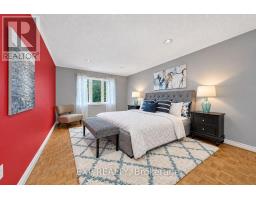 2 Shallmar Gardens, Richmond Hill, ON L4B3G4 Photo 28
