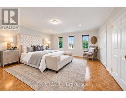 2 Shallmar Gardens, Richmond Hill, ON L4B3G4 Photo 29