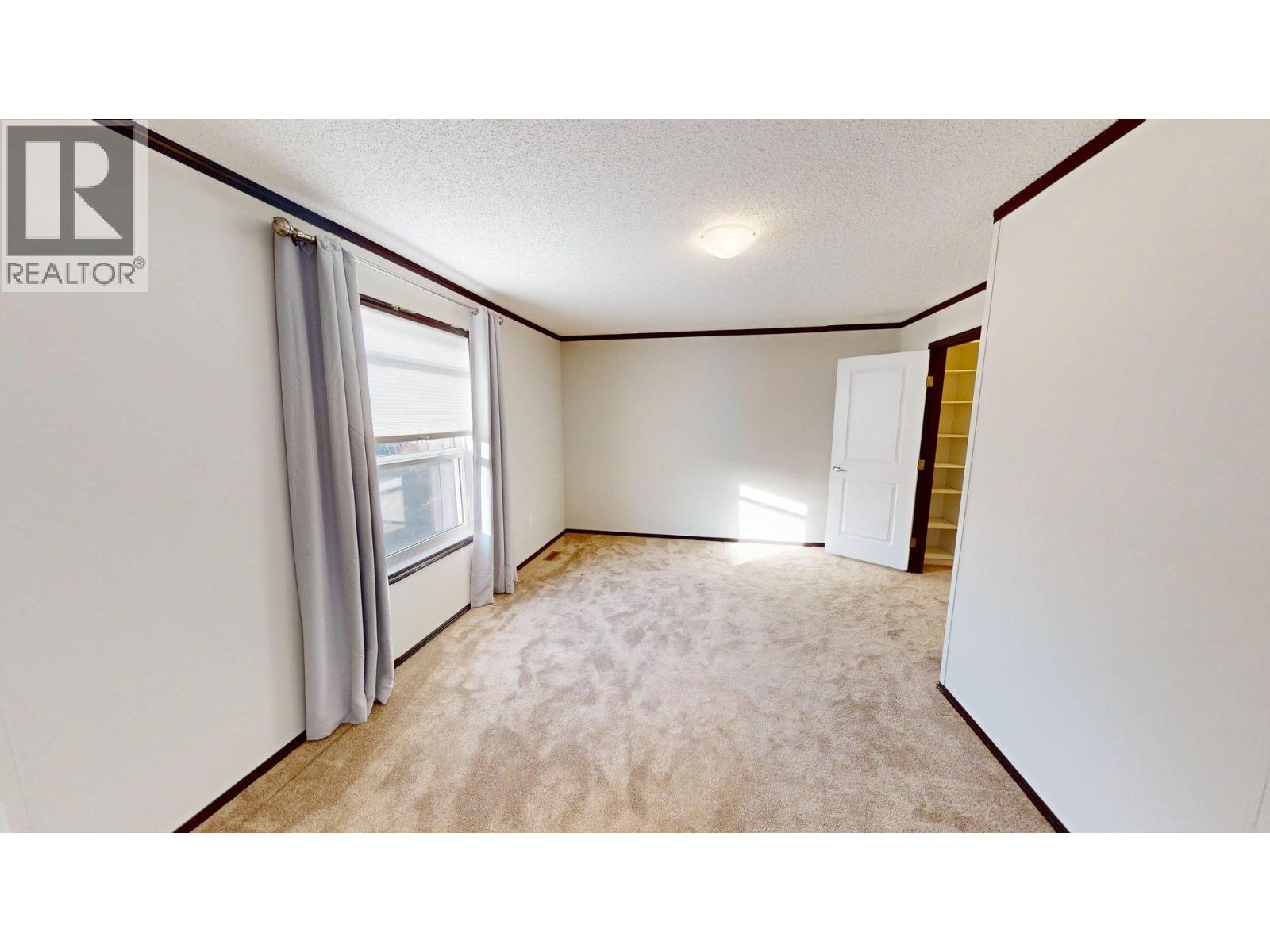 23 DEERBORNE Drive - 11