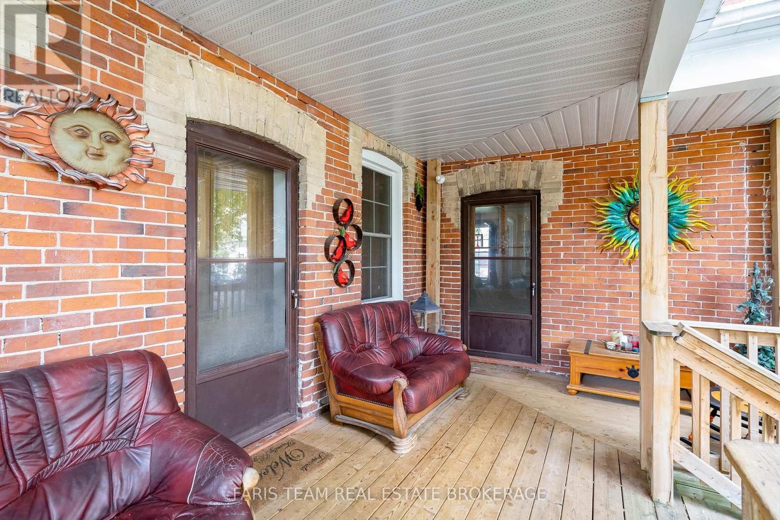 10 Eplett Street, Severn, ON photo 3