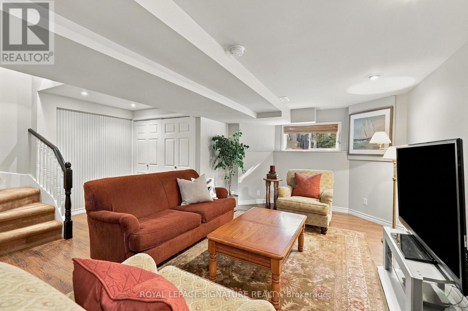 9 VALLEYMEDE COURT - 26
