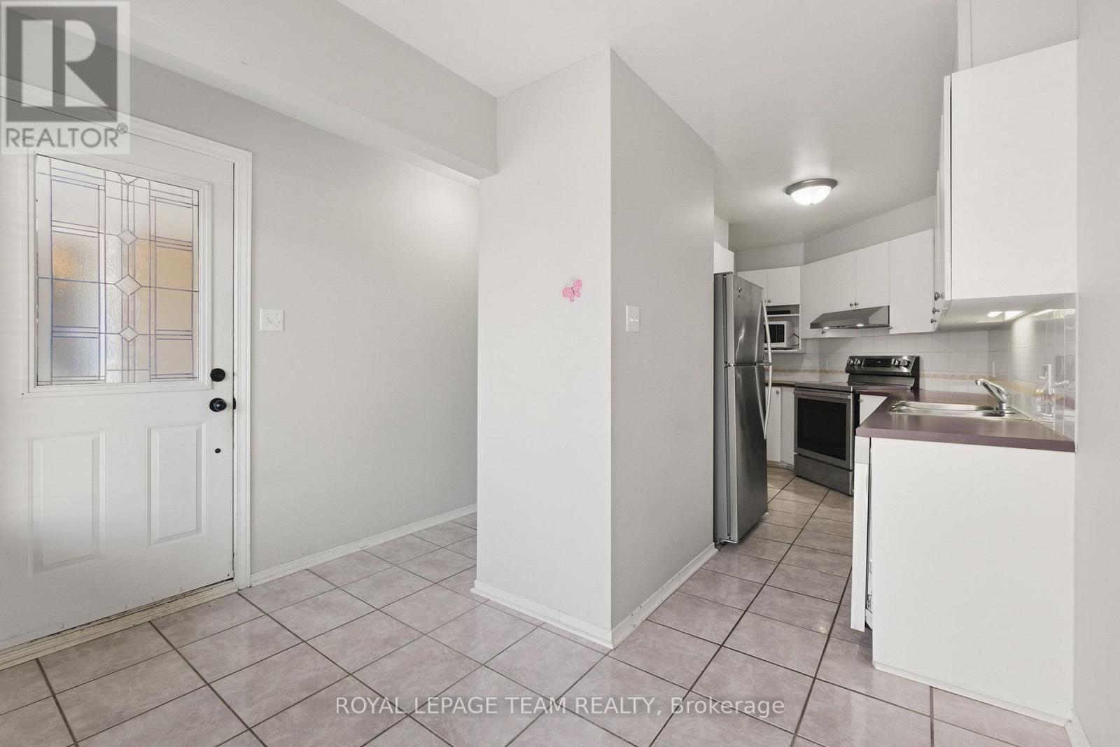 1665 Locksley Lane — photo 10