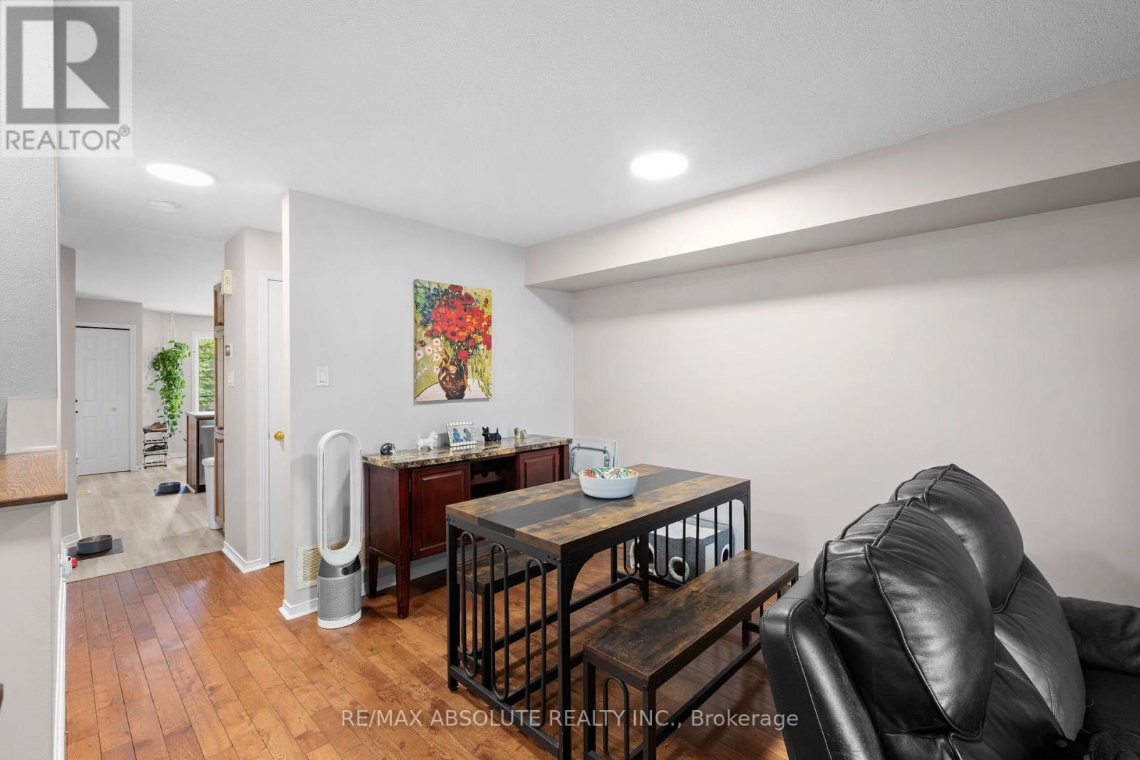 908 LONGFIELDS DRIVE - 16
