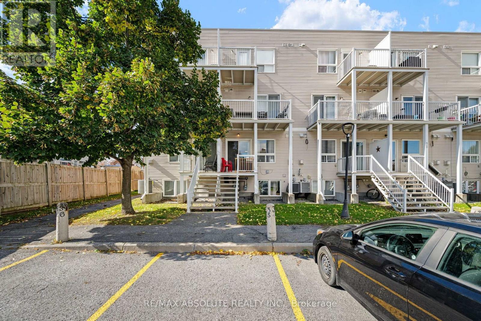 908 LONGFIELDS DRIVE - 3