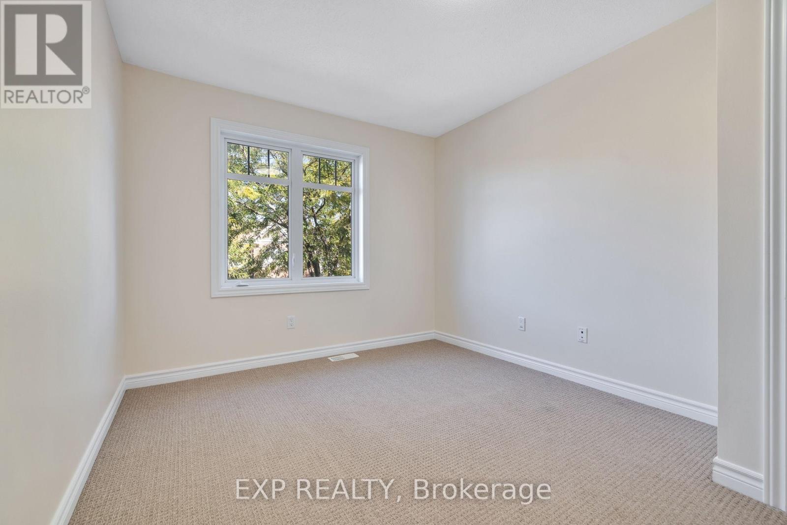 168 Garrity Crescent — photo 32
