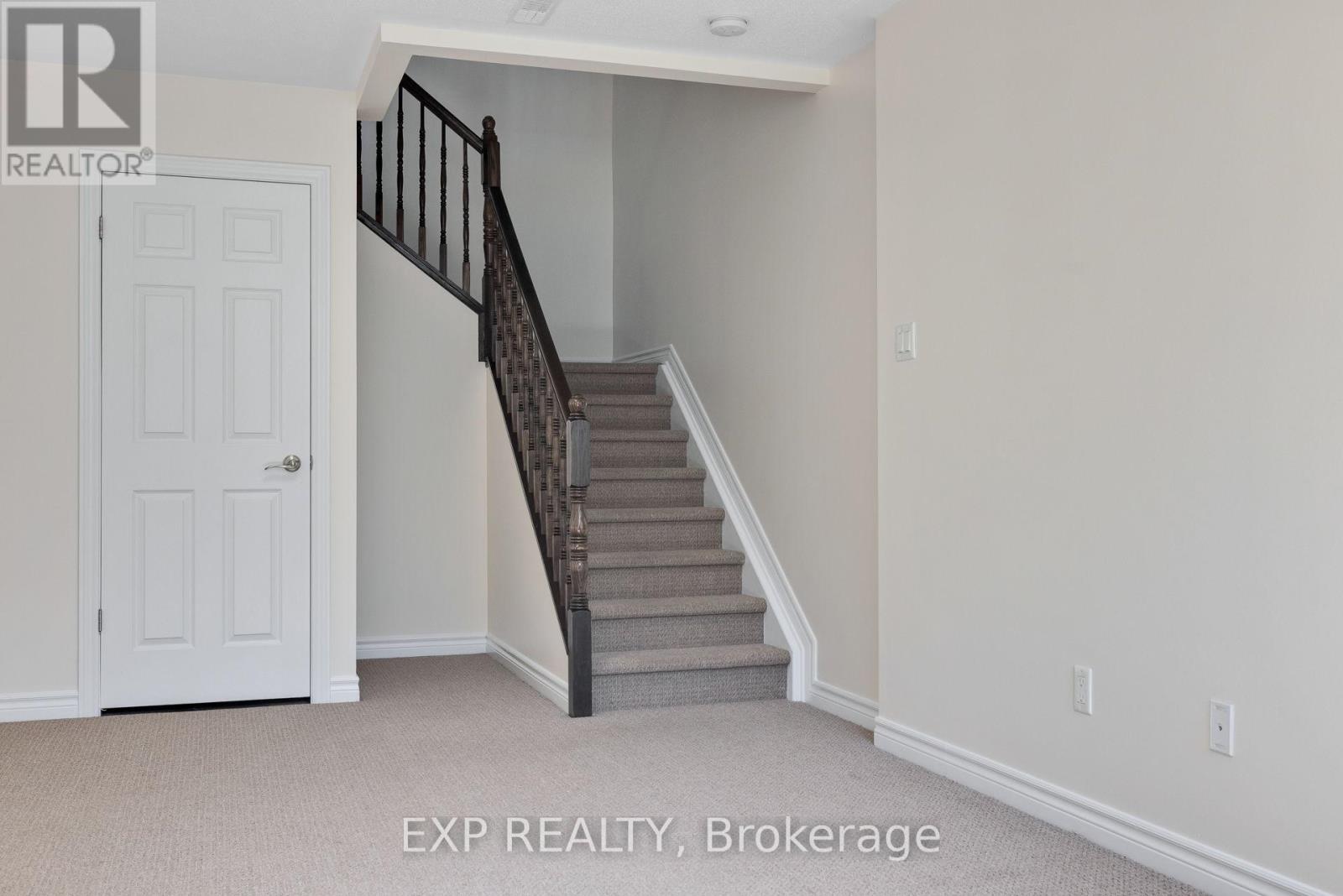 168 Garrity Crescent — photo 36